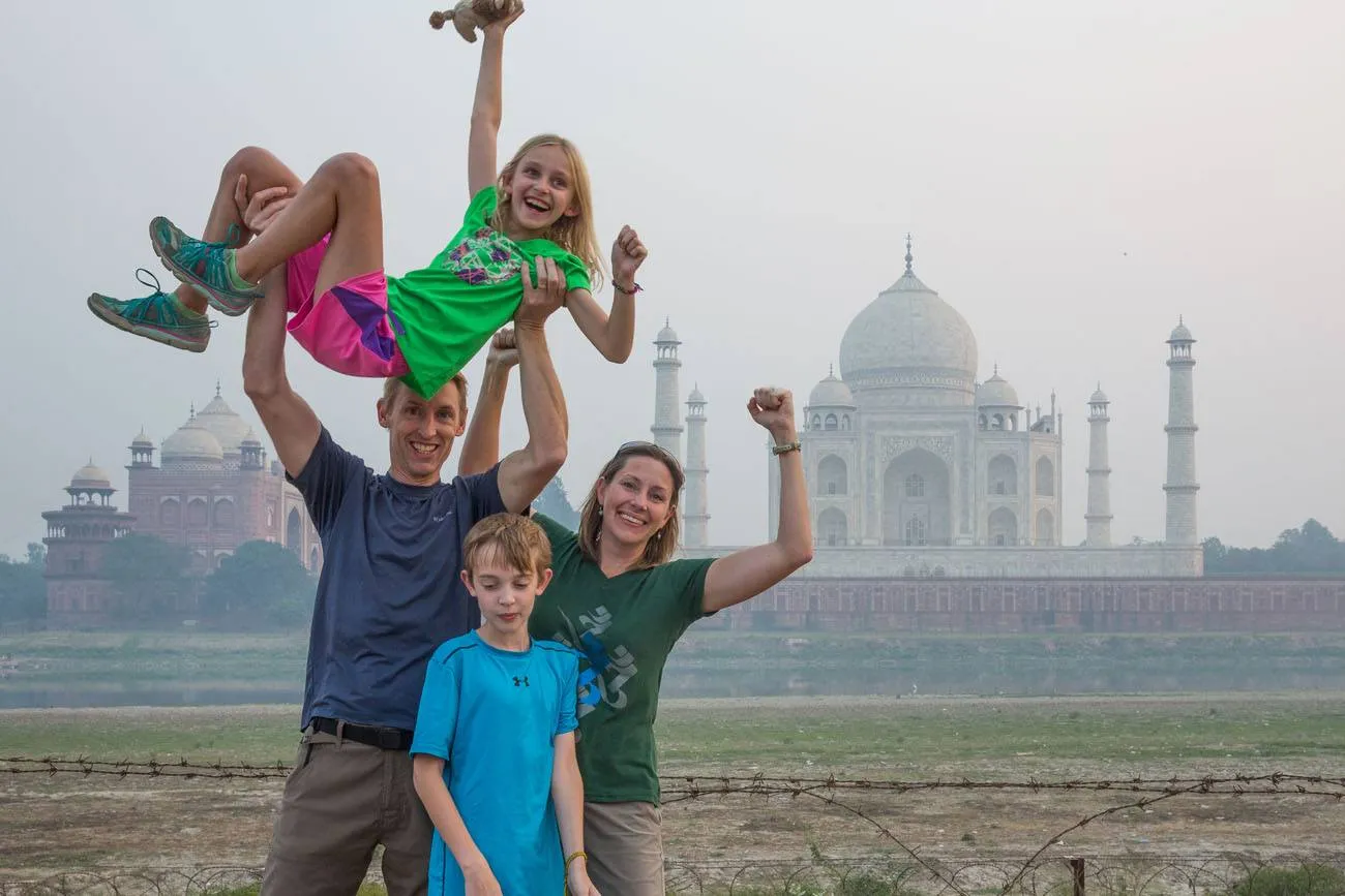 Earth Trekkers Taj Mahal