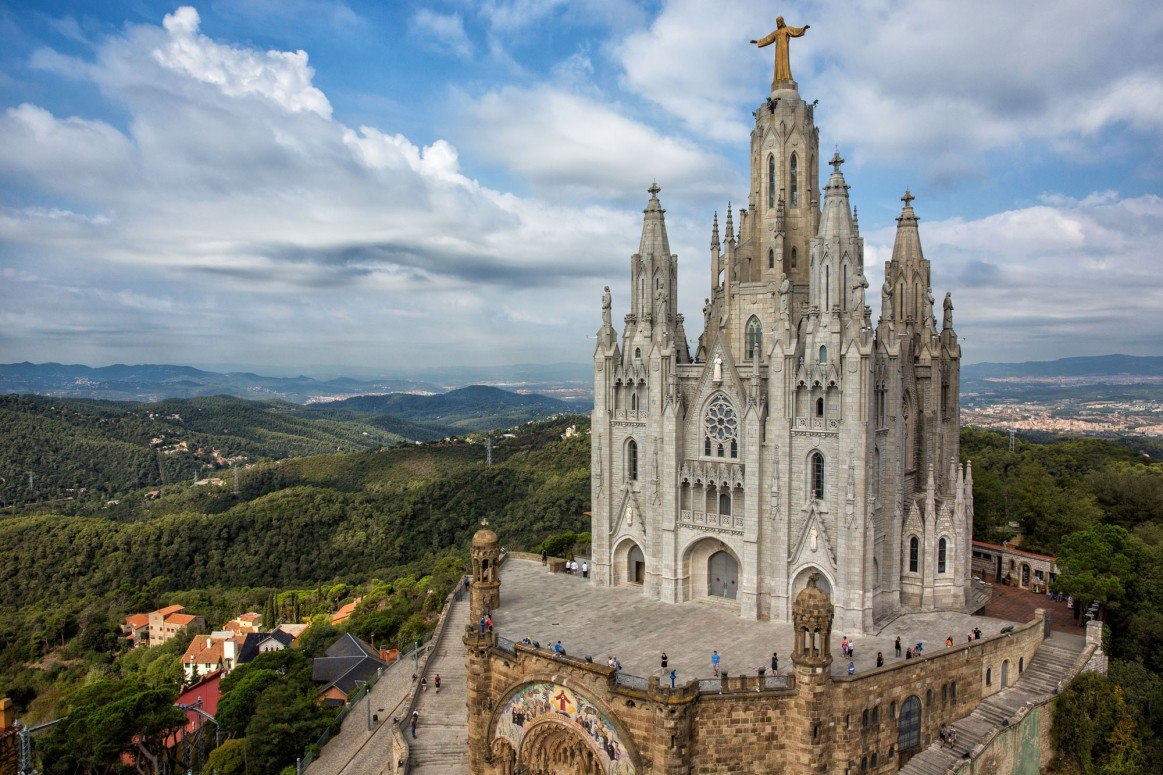 Best Things To Do In Barcelona Spain Earth Trekkers