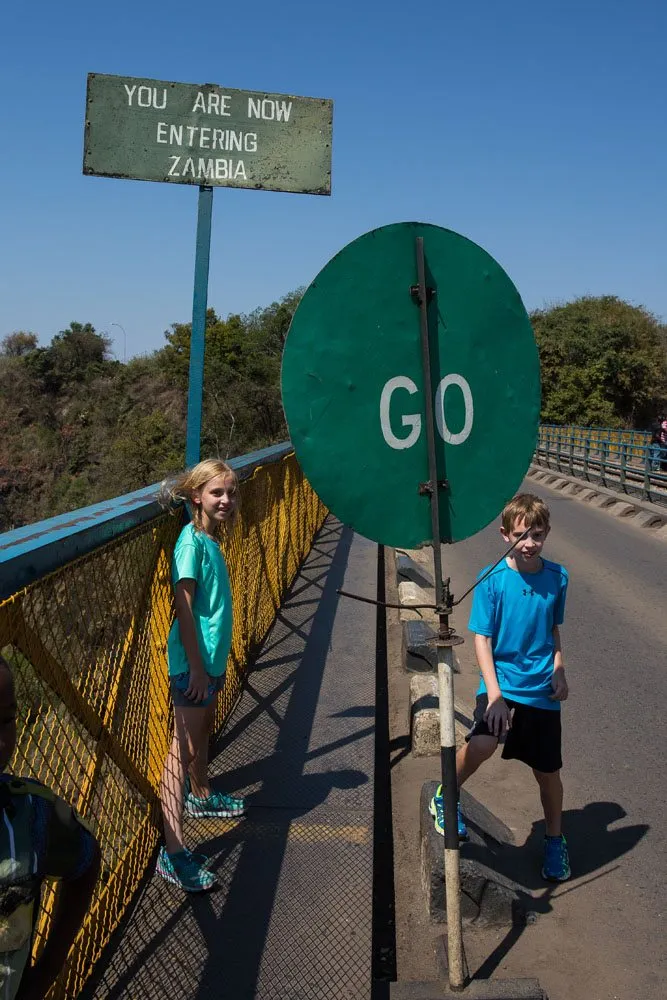 Zimbabwe into Zambia