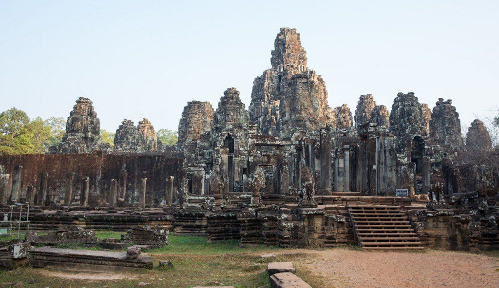 Faces In The Stone: A Visit To Bayon, Cambodia – Earth Trekkers