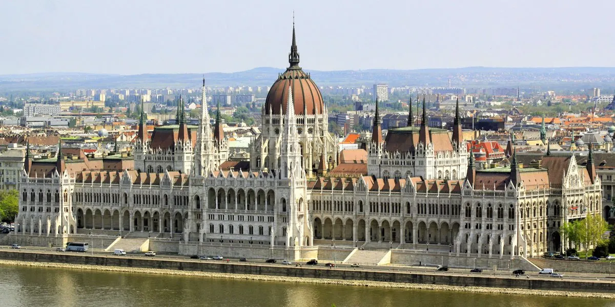 a large building with a large dome on the side of it