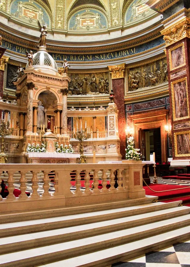 Inside St Stephens Basilica