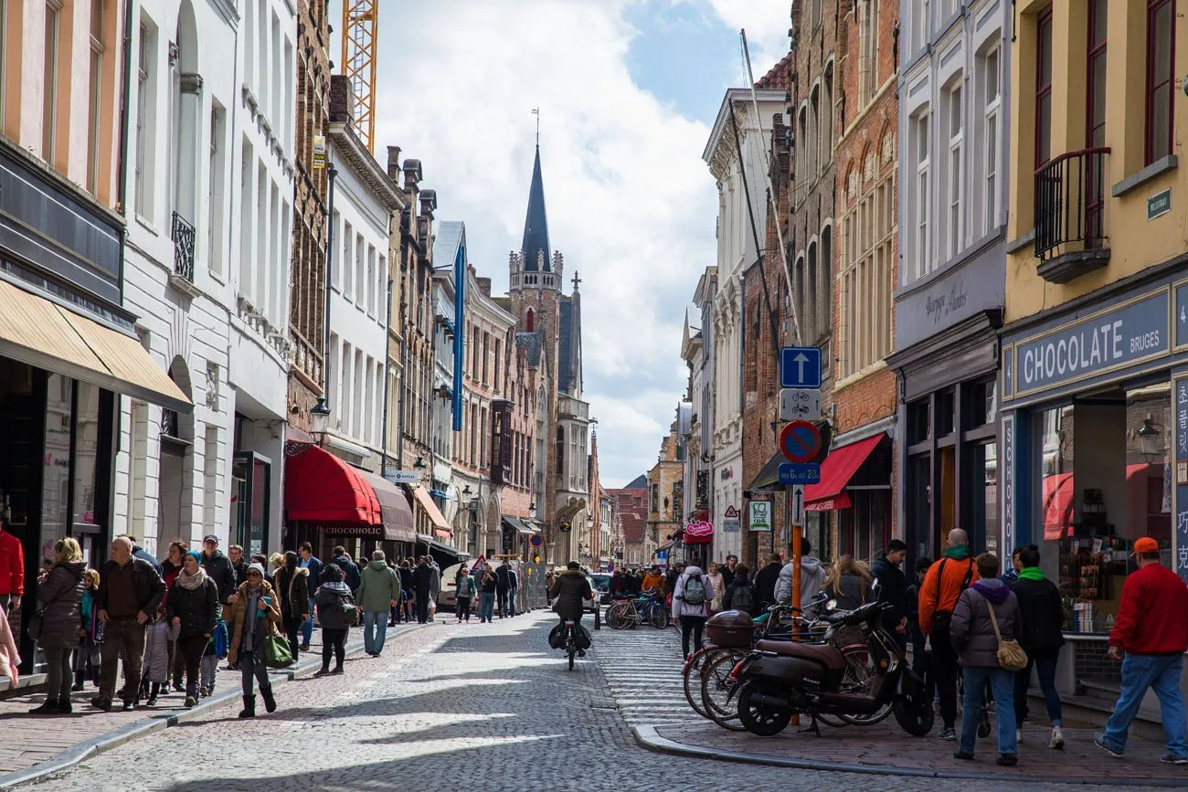 Walking through Brugge