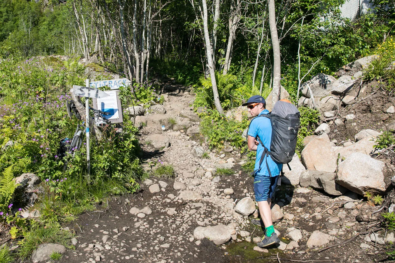 Floya Trailhead