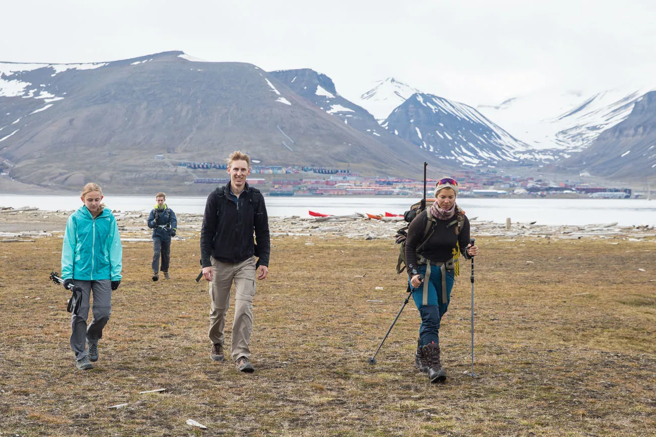 Hiking Hiorthfjellet