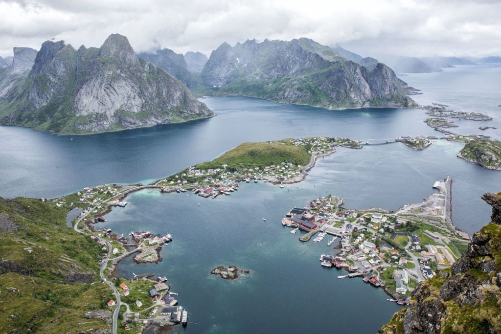 Best Places To Stay In The Lofoten Islands | Updated For 2024 – Earth ...