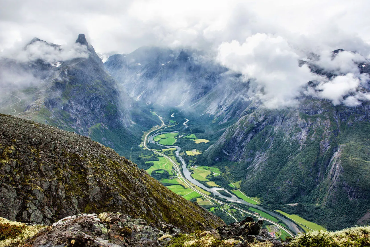 Romsdalseggen Ridge 