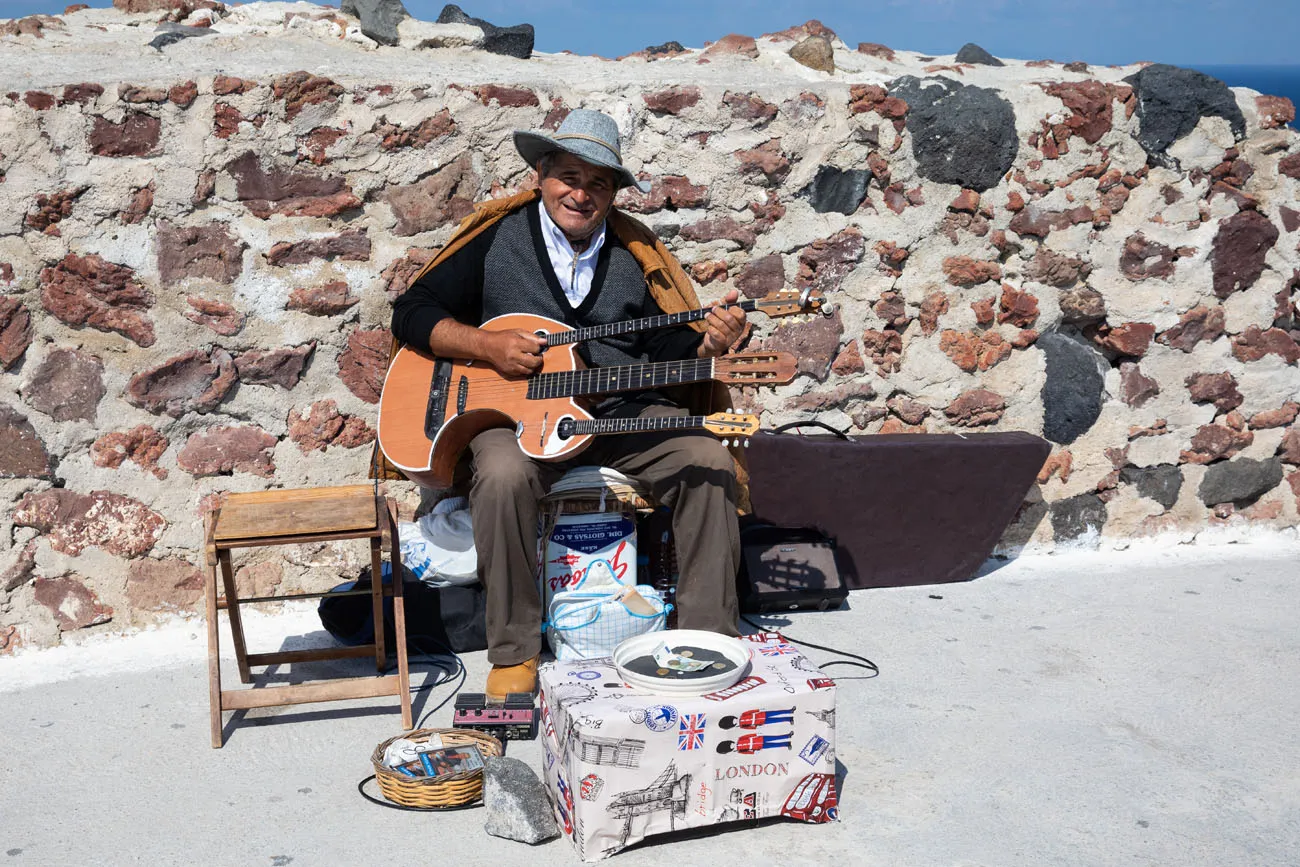 Oia Musician