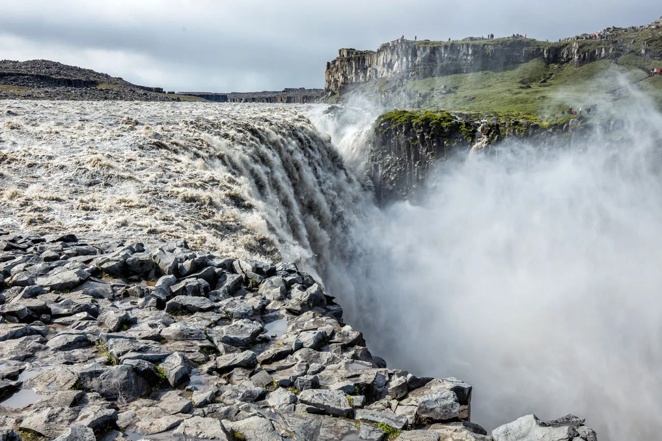 Dettifoss East or West Side