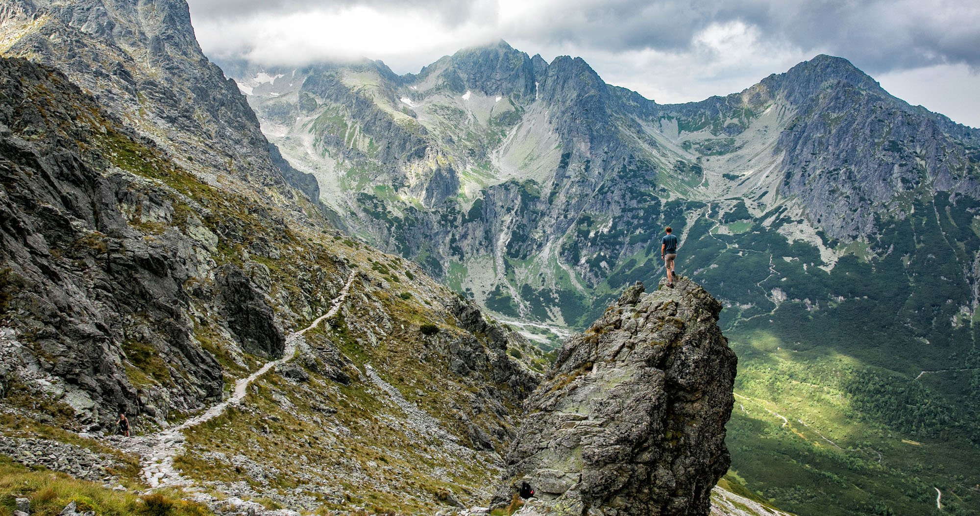 Hiking the High Tatras of Slovakia: How to Plan Your Visit – Earth Trekkers