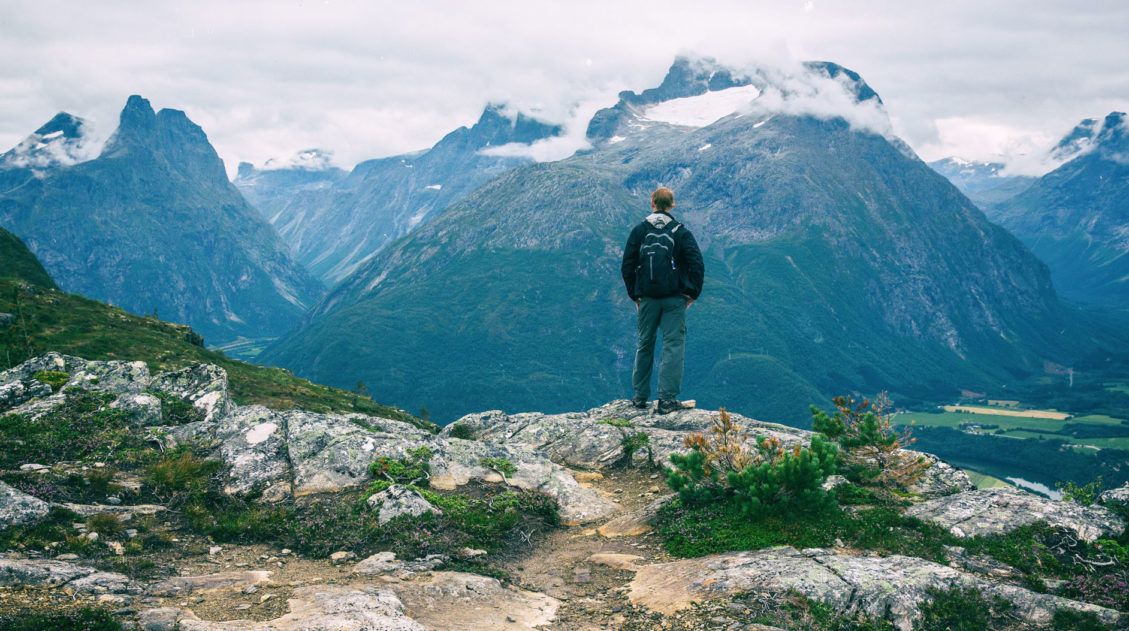 Romsdalseggen Hike