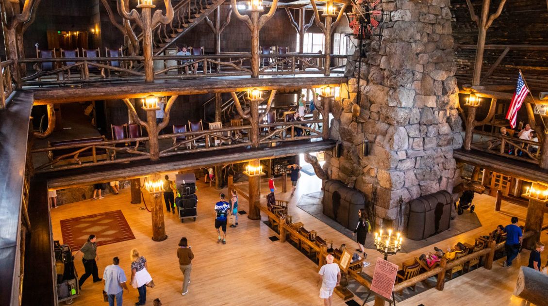 Old Faithful Inn