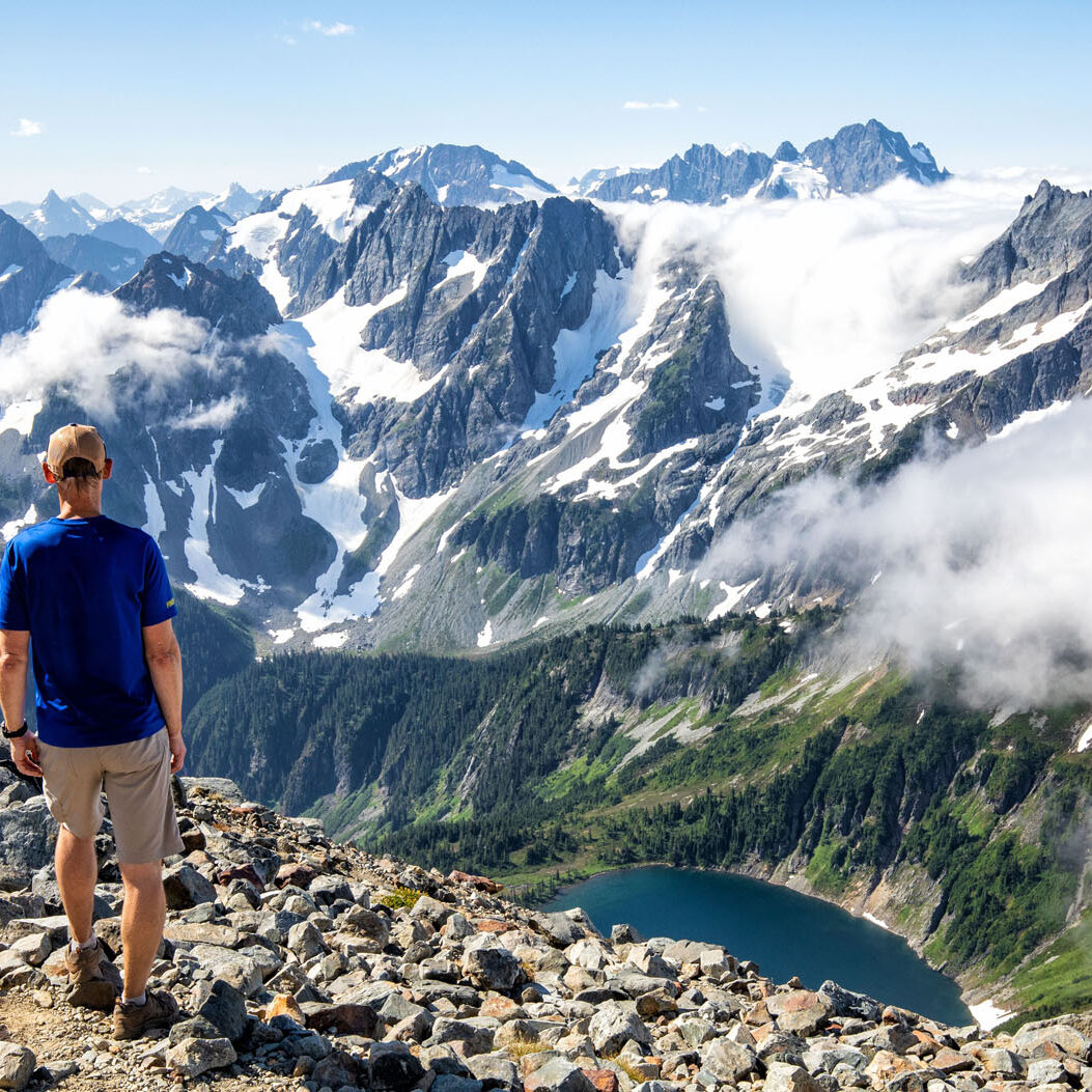 Cascade Pass and Sahale Arm Hike North Cascades National Park Earth Trekkers