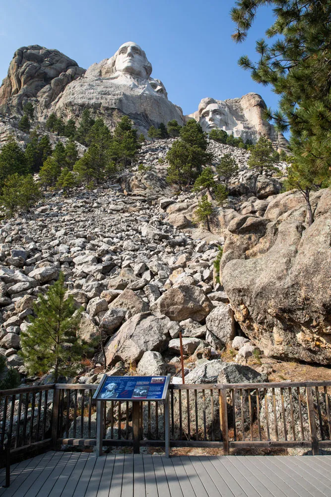 Presidential Trail Mount Rushmore