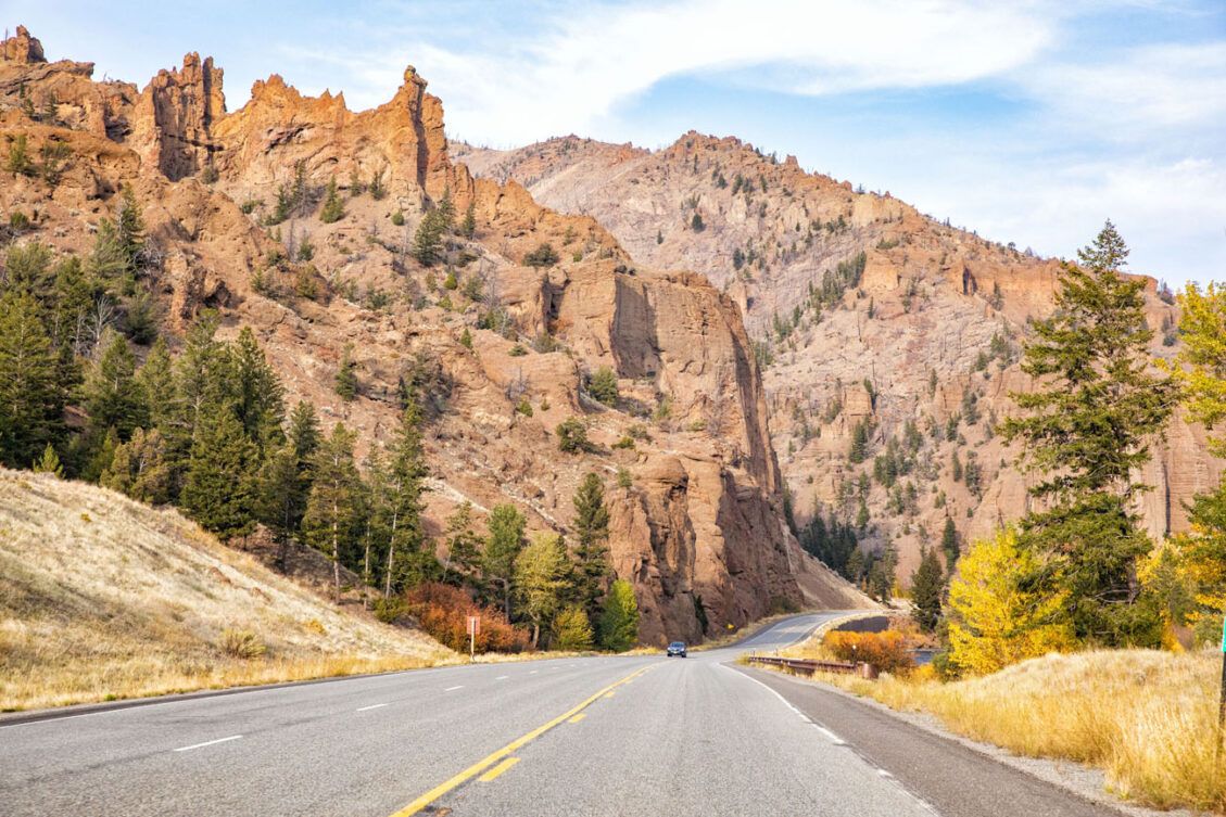 How to Drive between Mount Rushmore and Yellowstone – Earth Trekkers