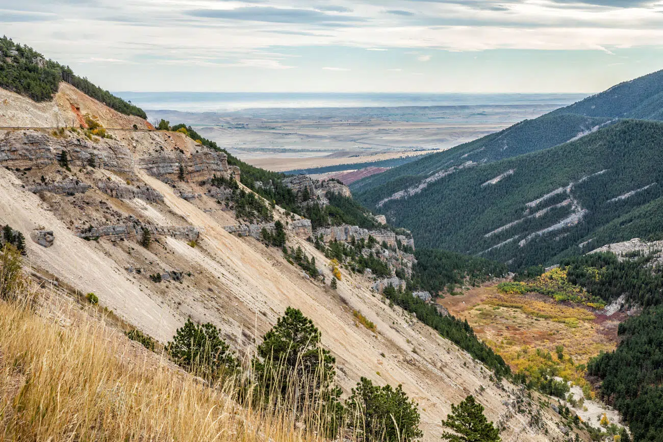 Wyoming Scenic Drive Yellowstone Devils Tower and Mount Rushmore