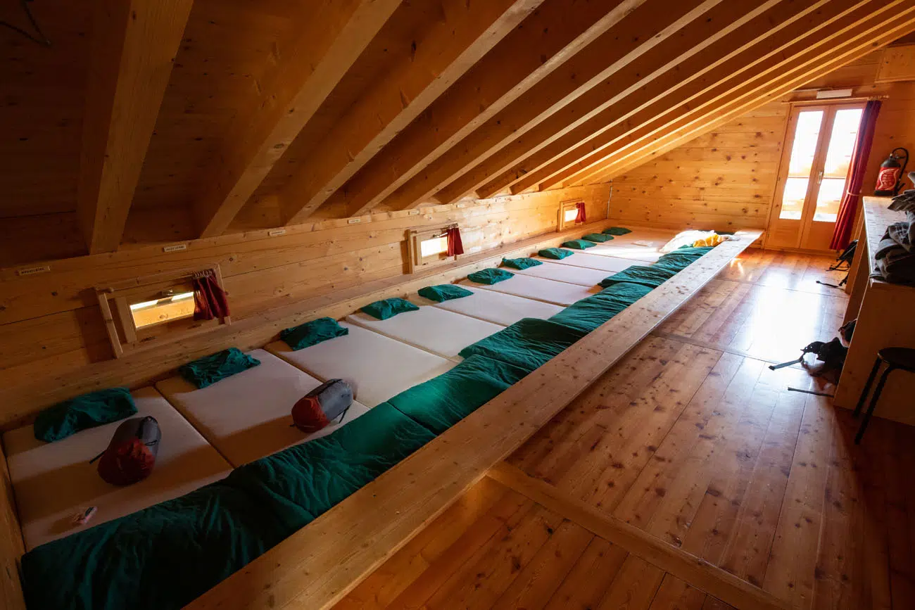 Cabane de Louvie Dorm Room