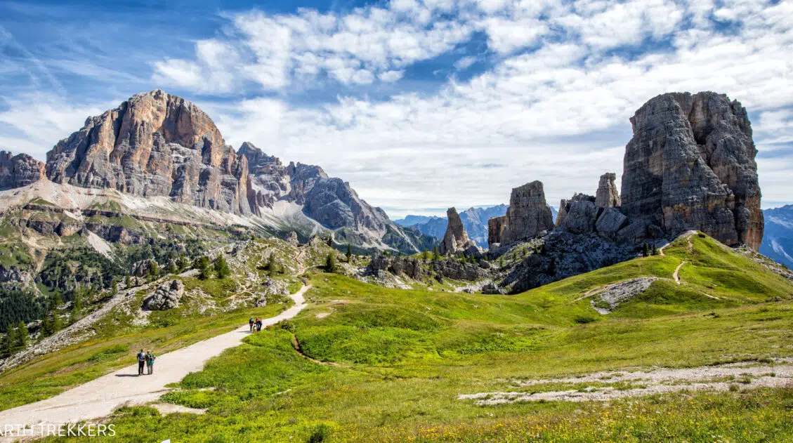 How to Hike Cinque Torri