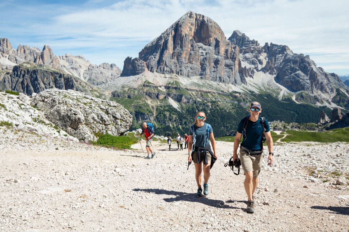 How to Hike to Rifugio Averau and Rifugio Nuvolau – Earth Trekkers