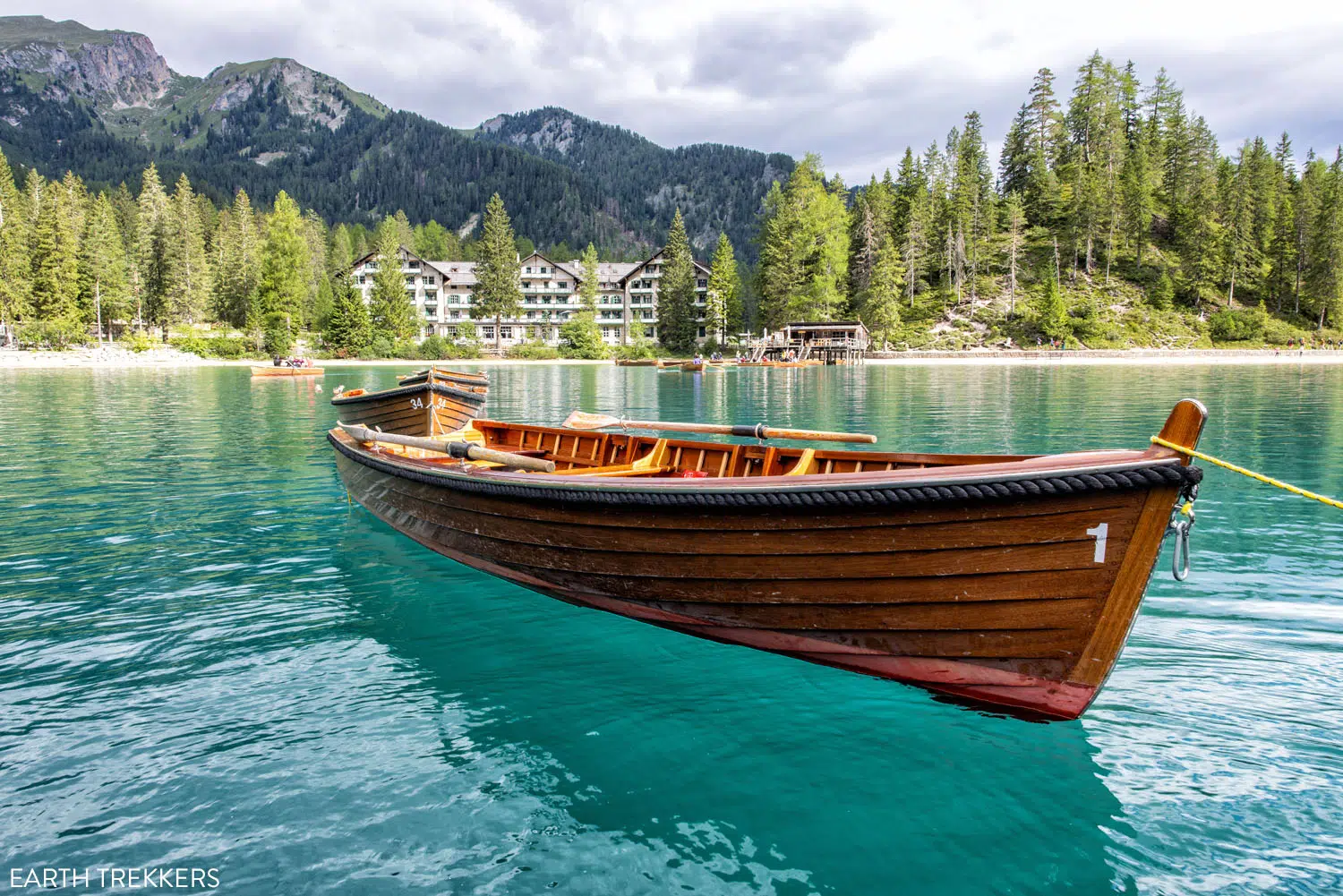 Lago di Braies Photos