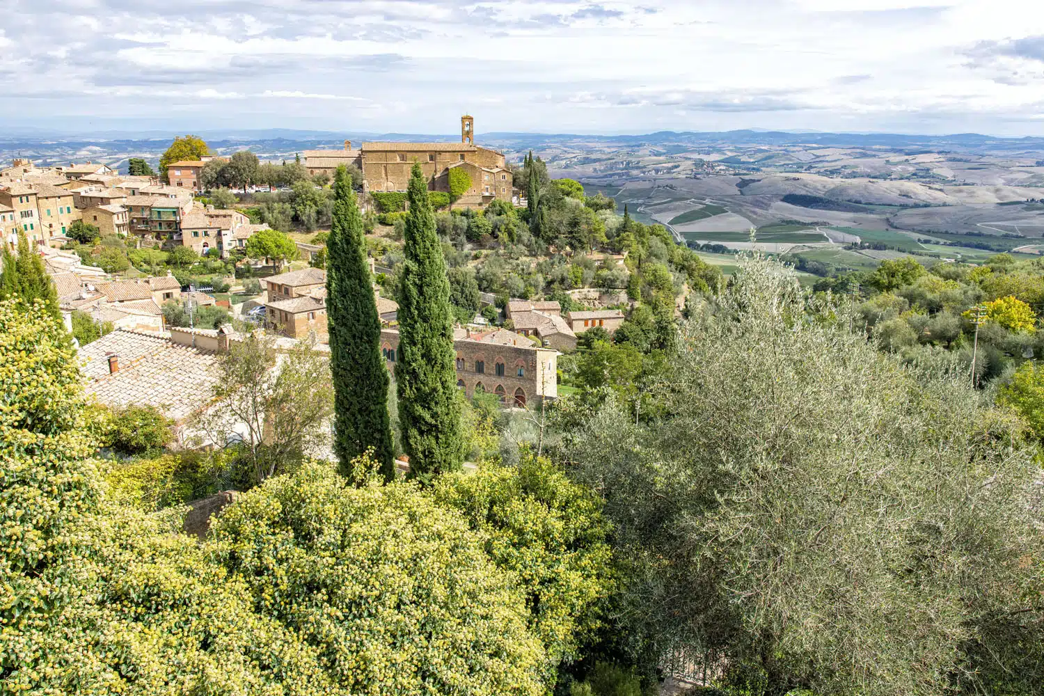 5 Wonderful Things to Do in Montalcino, Italy – Earth Trekkers