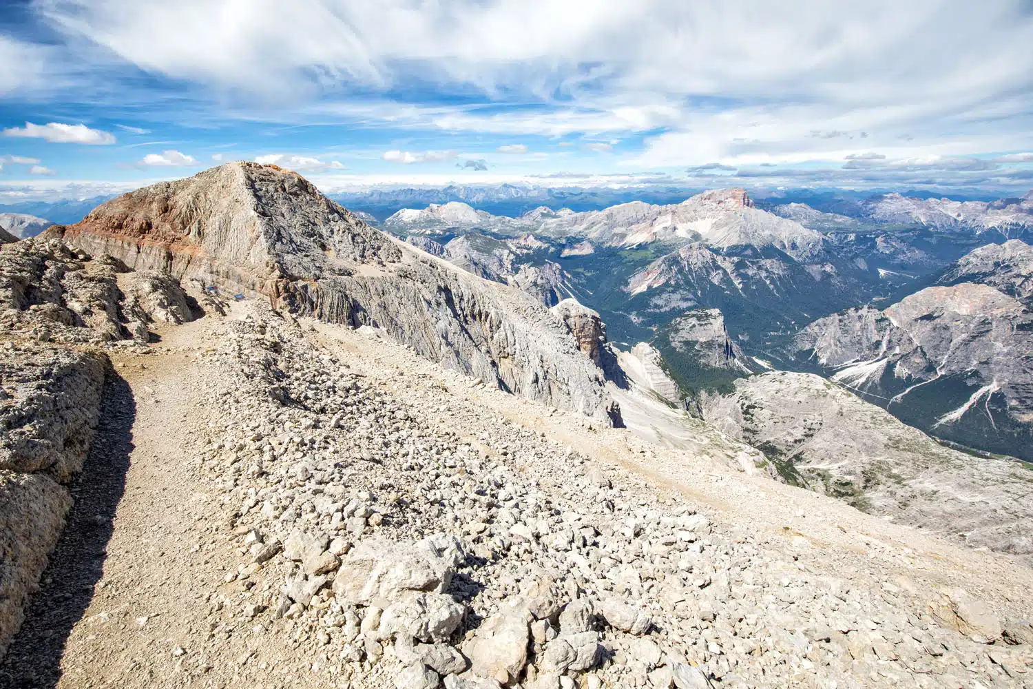 Tofana di Mezzo Trail View