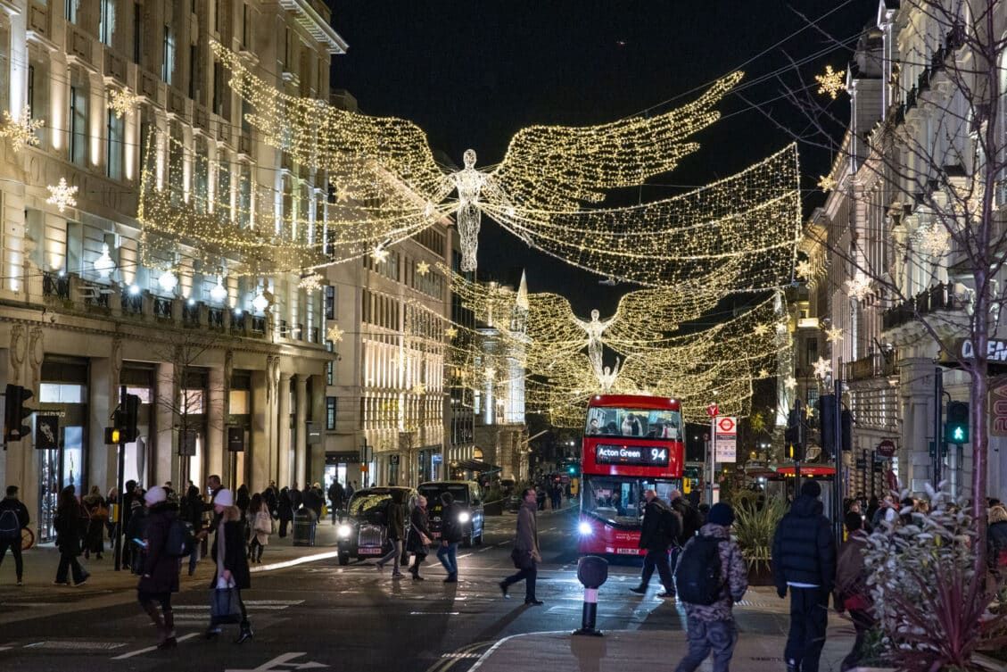 15 Festive Things to Do in London at Christmas – Earth Trekkers