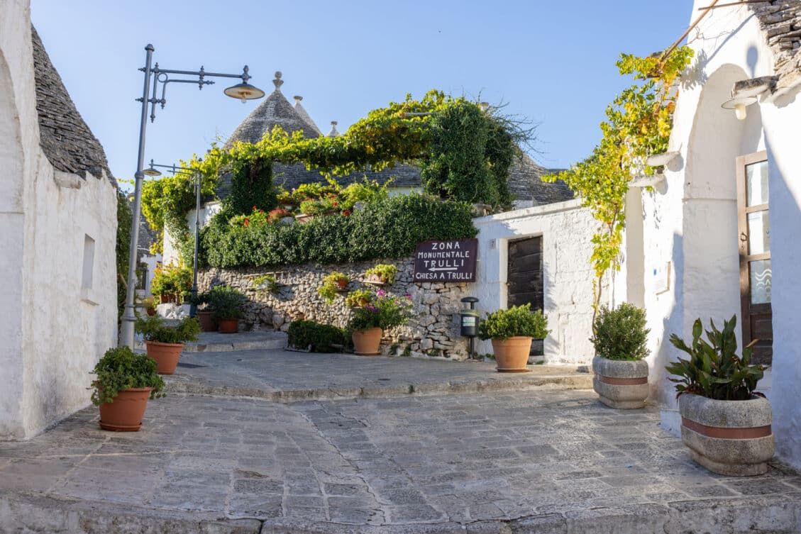 Alberobello Walking Tour: Highlights & Hidden Gems – Earth Trekkers