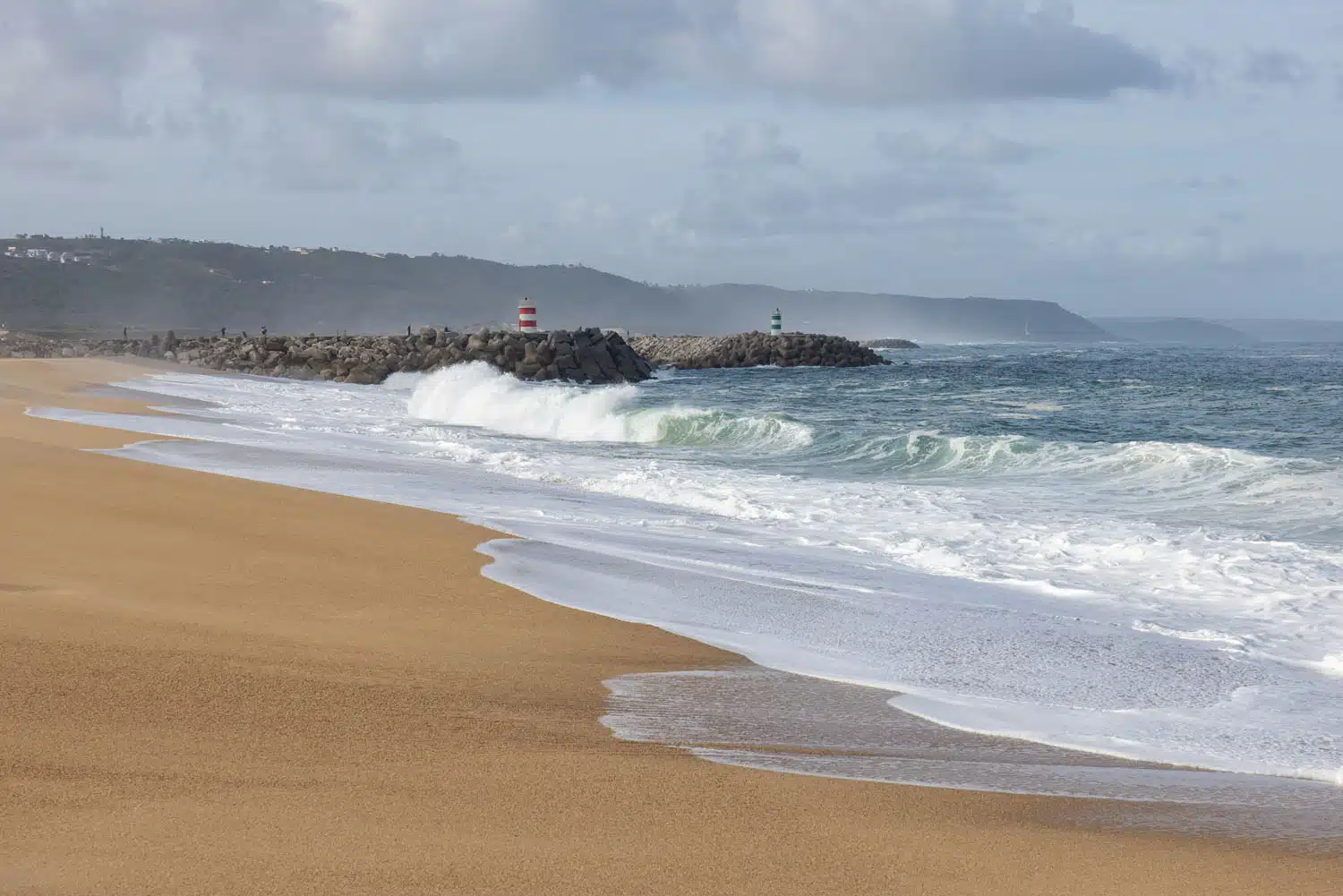 Nazare Beach | Best Things to Do in Nazaré