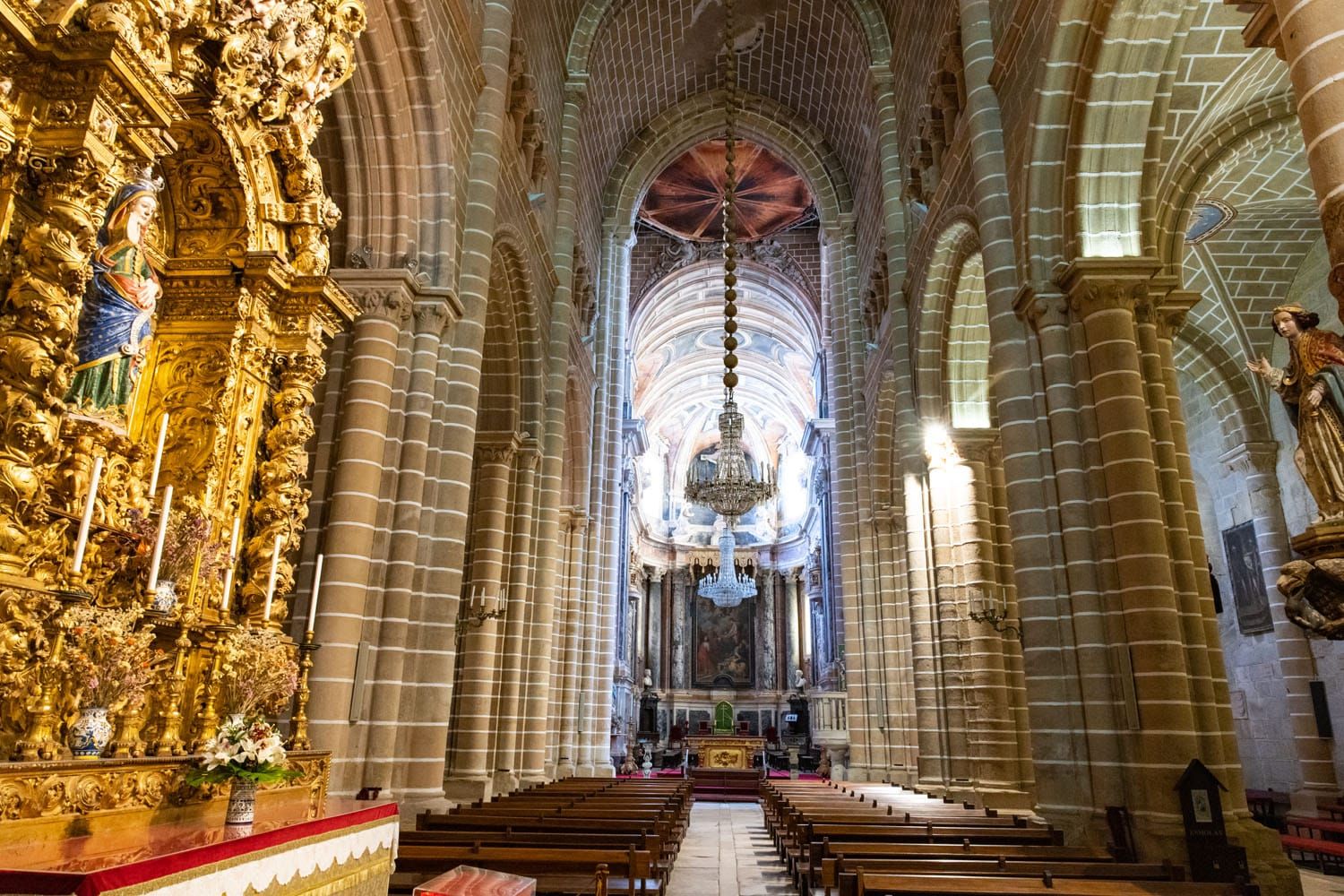 Evora Cathedral Interior | Things to do in Évora