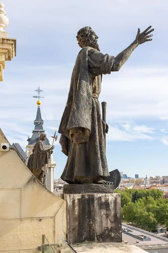 Almudena Cathedral Statues