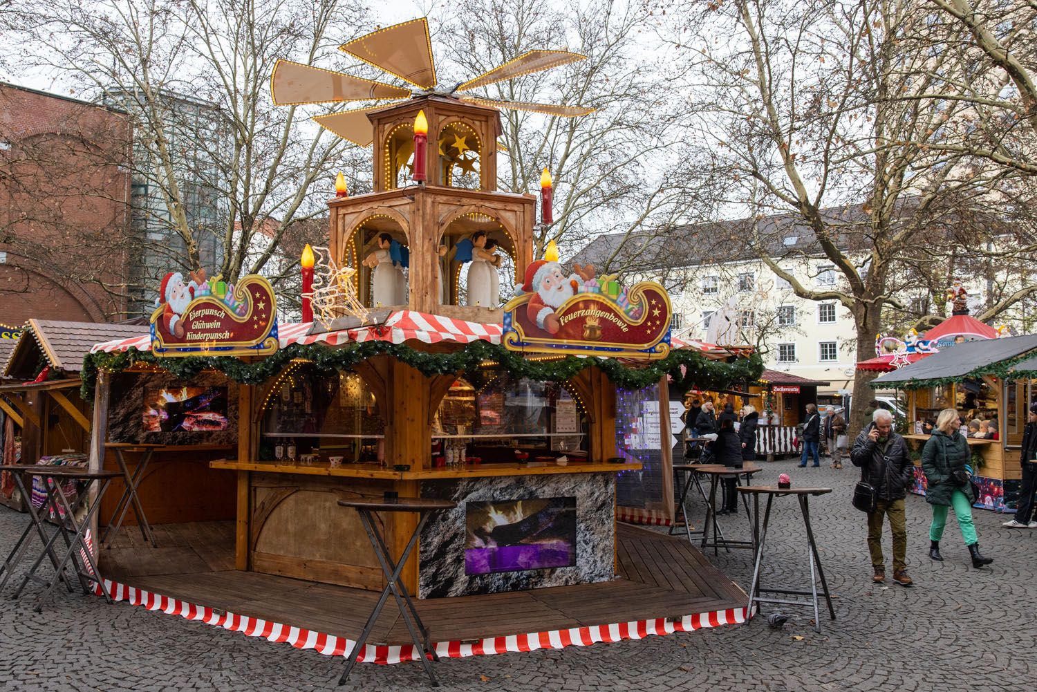 Neuhausen Christmas Pyramid