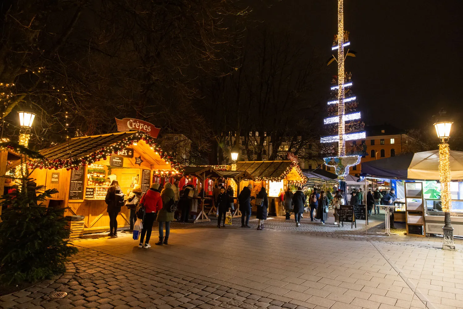 Viktualienmarkt in December