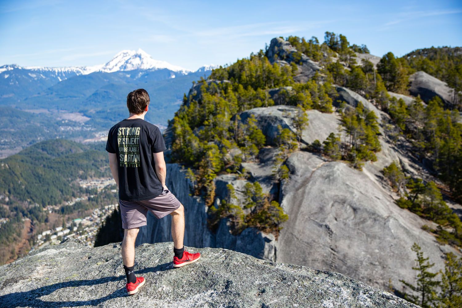 How to Hike Stawamus Chief