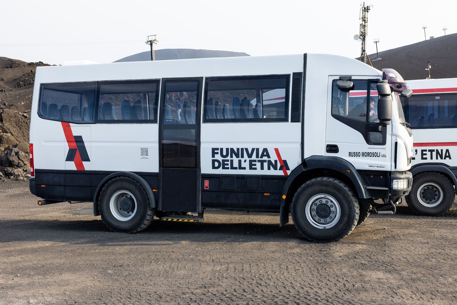 Mount Etna Shuttle Bus