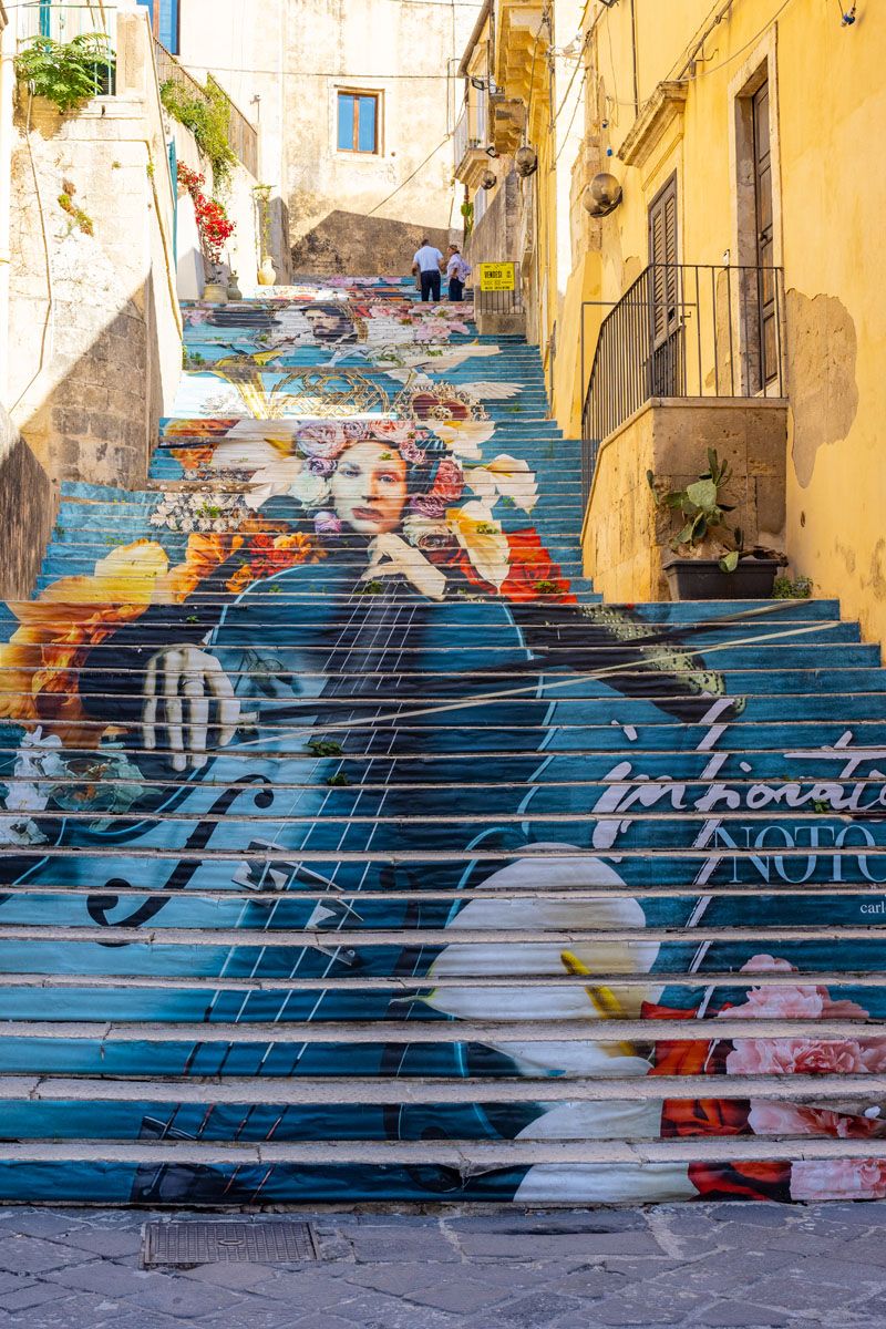 Noto Steps