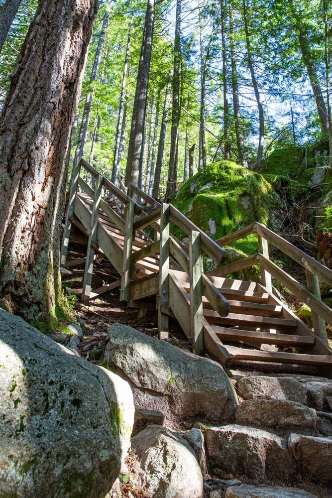 How to Hike Stawamus Chief: First, Second & Third Peaks – Earth Trekkers