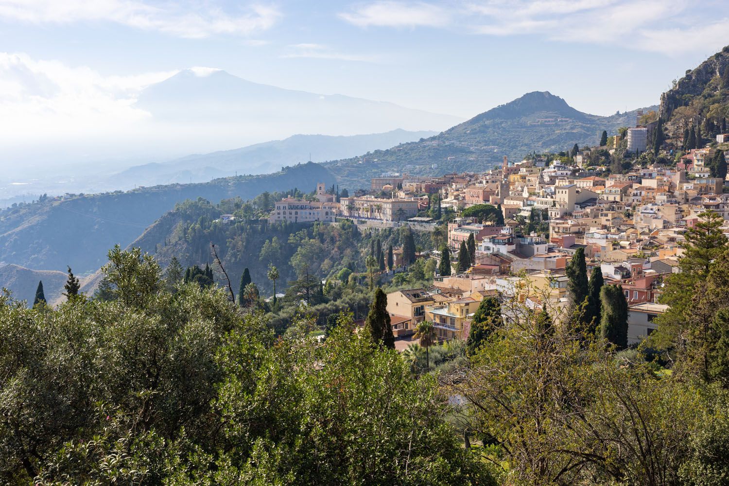 Belvedere dal Teatro sull’Etna Taormina